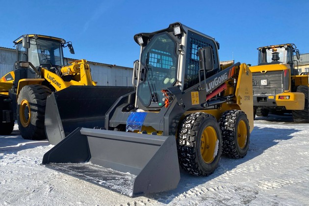 Ковш на мини-погрузчик готов к испытаниям